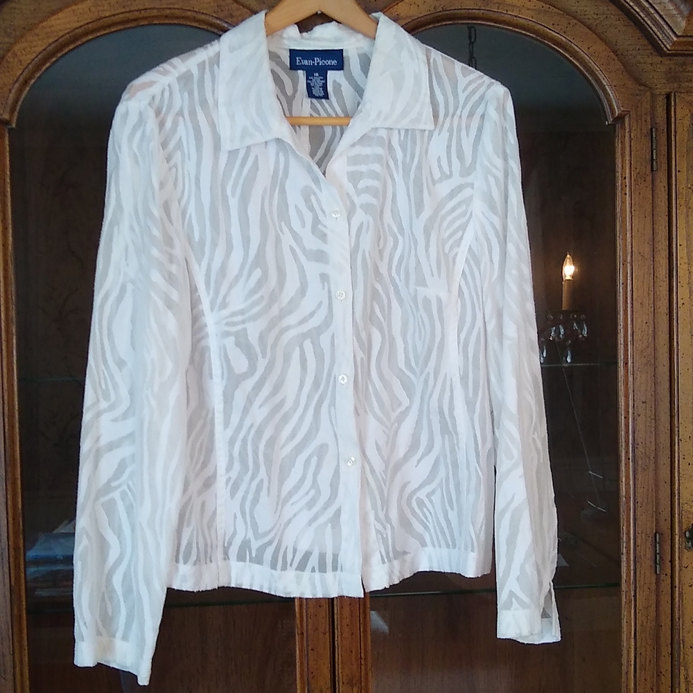 Evan Picone Sheer Top - Picture 1 of 8